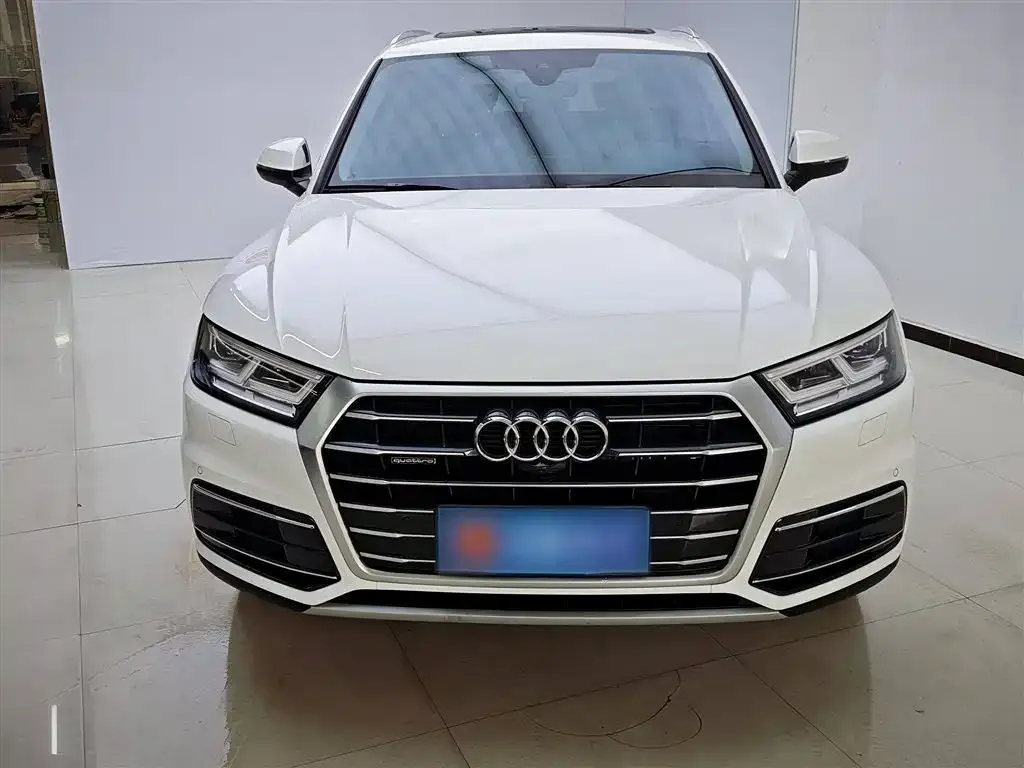 Audi Q5L 2021 из CN, фото 3