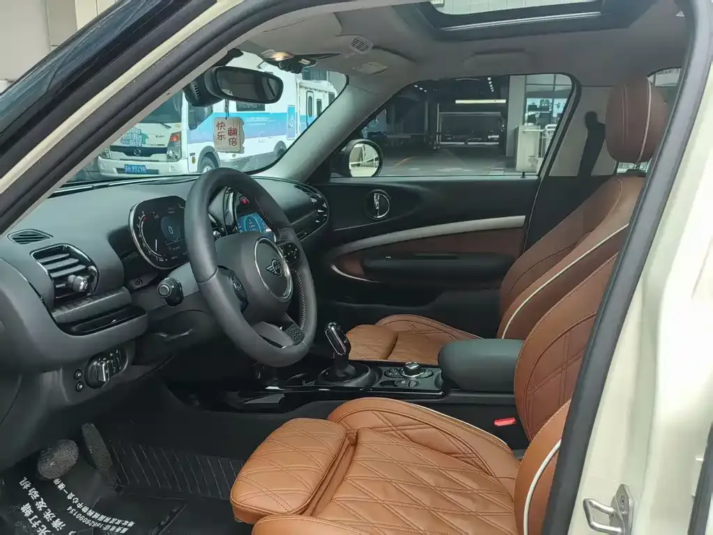 [object Object] Mini Clubman 2022 из CN, фото 6