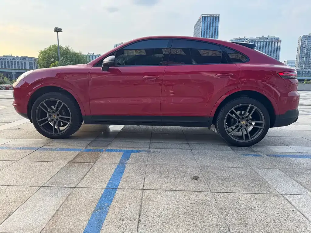 Porsche Cayenne 2023 из CN, фото 2