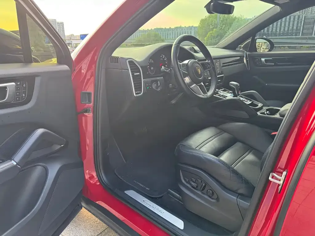 Porsche Cayenne 2023 из CN, фото 4