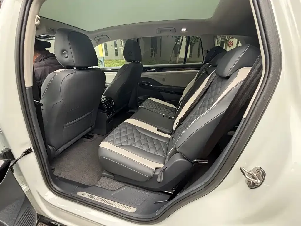 [object Object] ID.6 Crozz 2024 из CN, фото 7