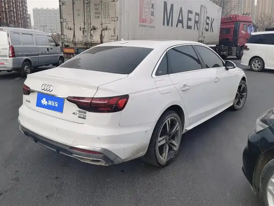 Audi A4L 2021 из CN, фото 3