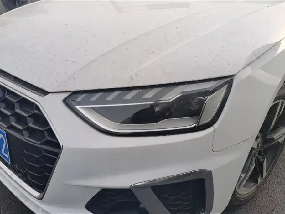 Audi A4L 2021 из CN, фото 5