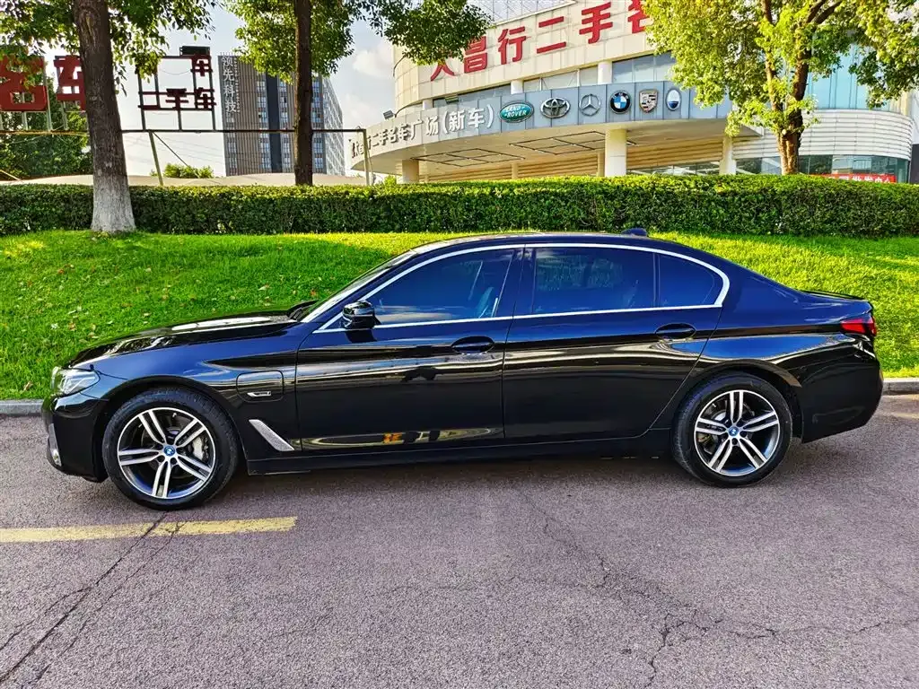 BMW 5 Series New Energy 2022 из CN, фото 3