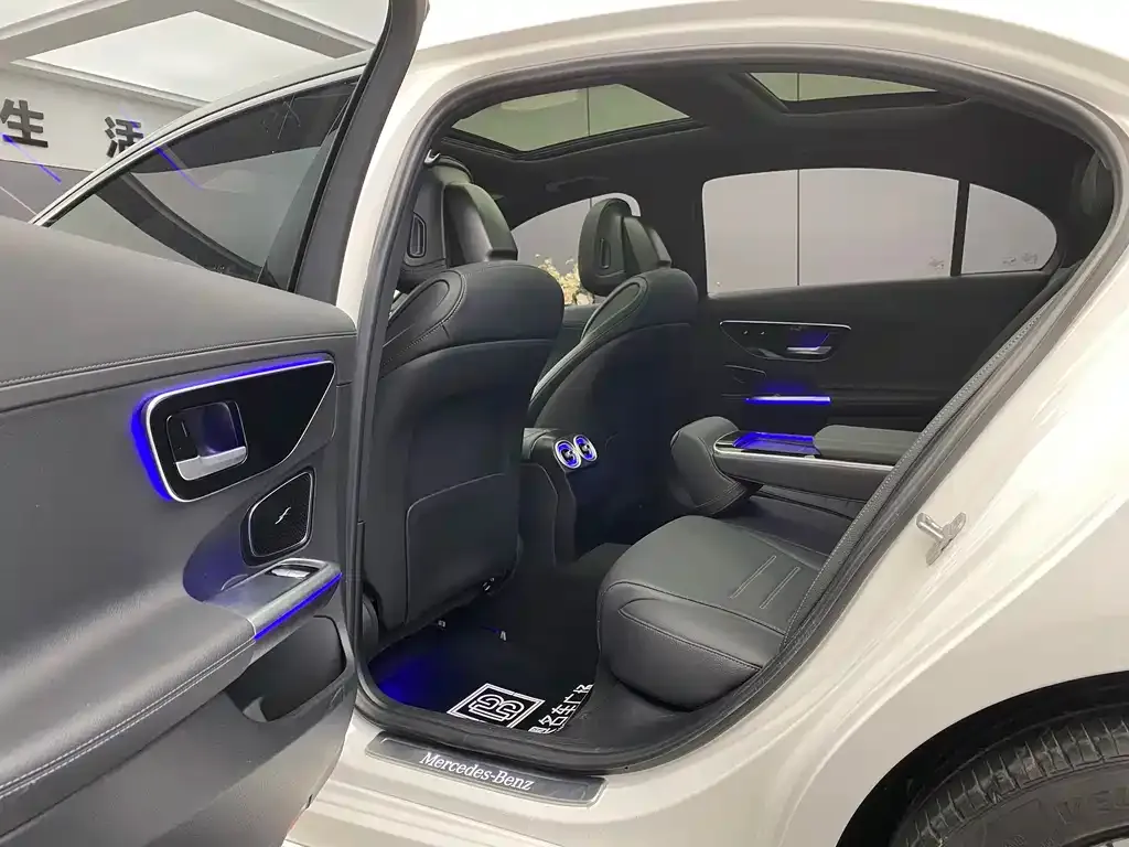 Mercedes-Benz C-Class 2024 из CN, фото 10