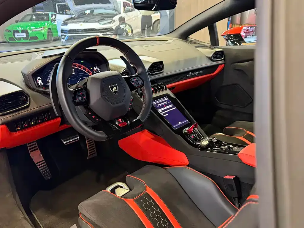 Lamborghini Huracan 2024 из CN, фото 8