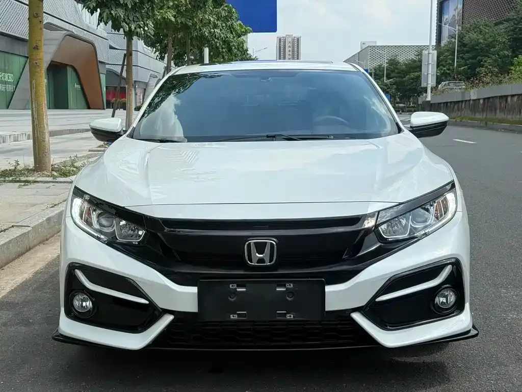 Honda Civic 2022 из CN, фото 2