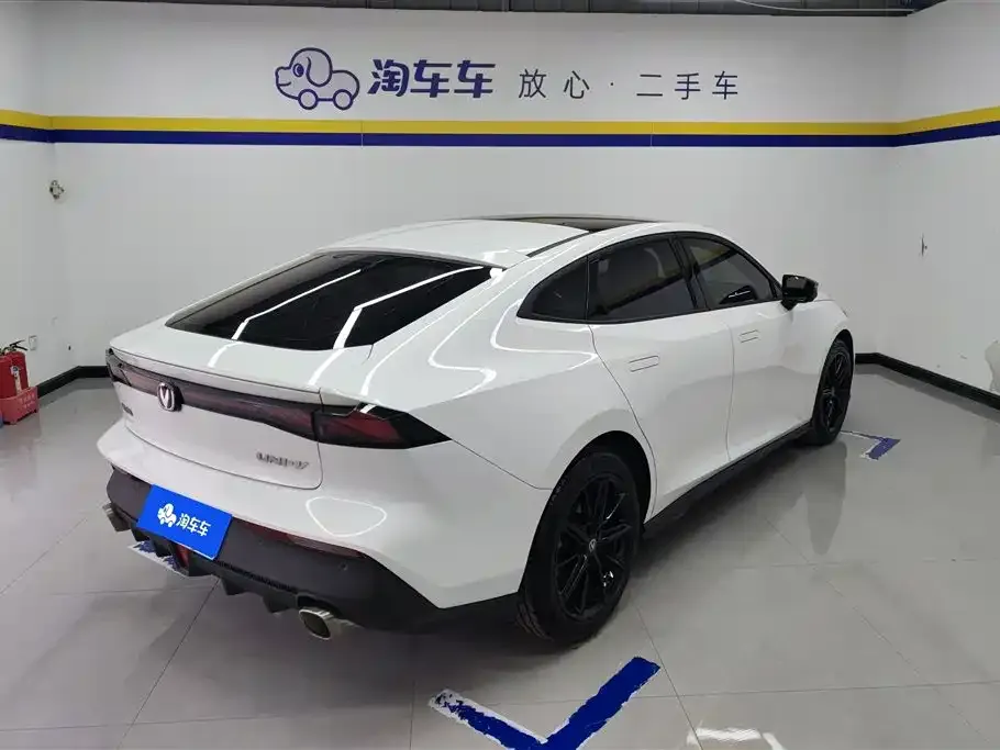Changan UNI-V 2023 из CN, фото 3