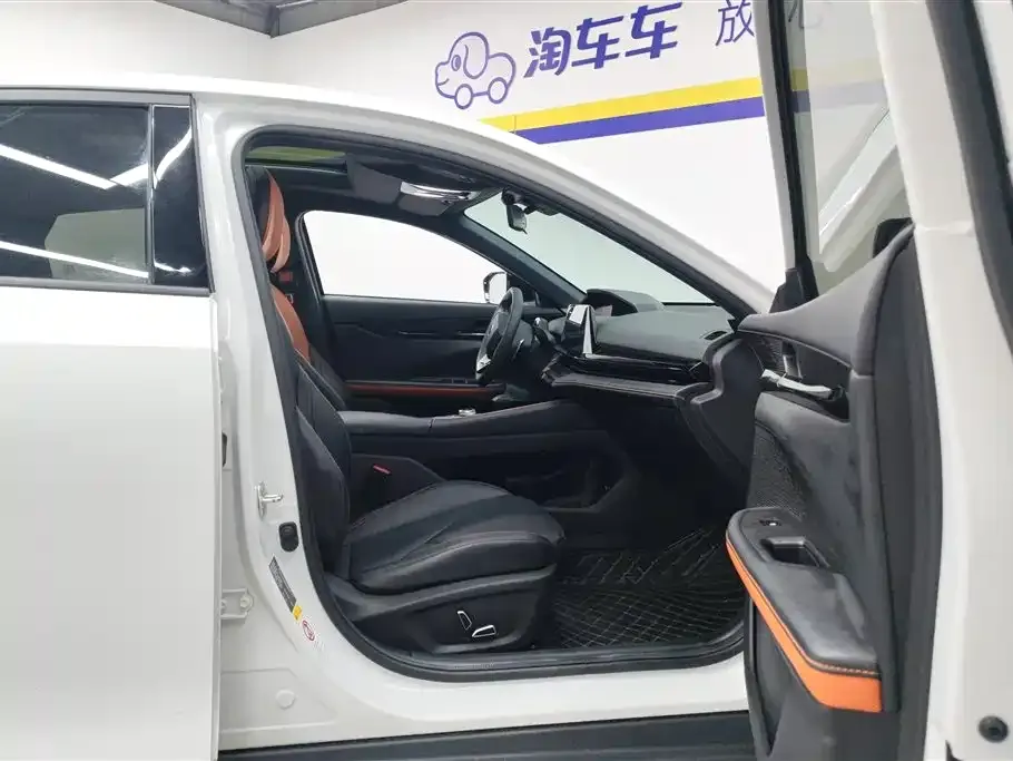 Changan UNI-V 2023 из CN, фото 8