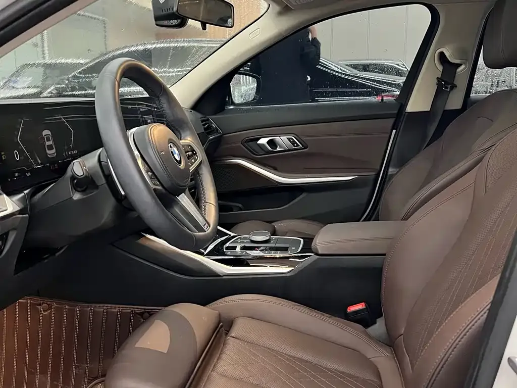 BMW 3 Series 2023 из CN, фото 3