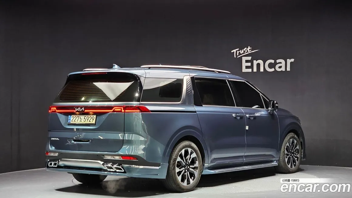 Kia Carnival — фото 2