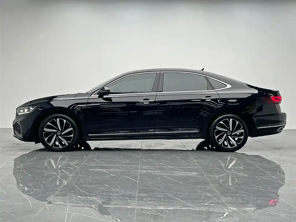 Volkswagen Passat 2022 из CN, фото 3