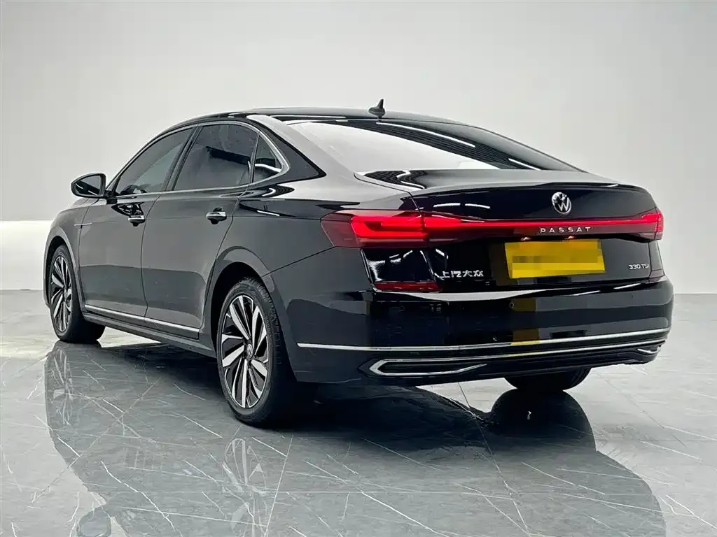 Volkswagen Passat 2022 из CN, фото 4
