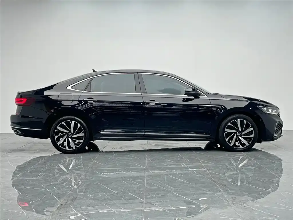Volkswagen Passat 2022 из CN, фото 8