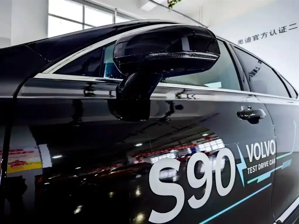 Volvo S90 PHEV 2024 из CN, фото 8