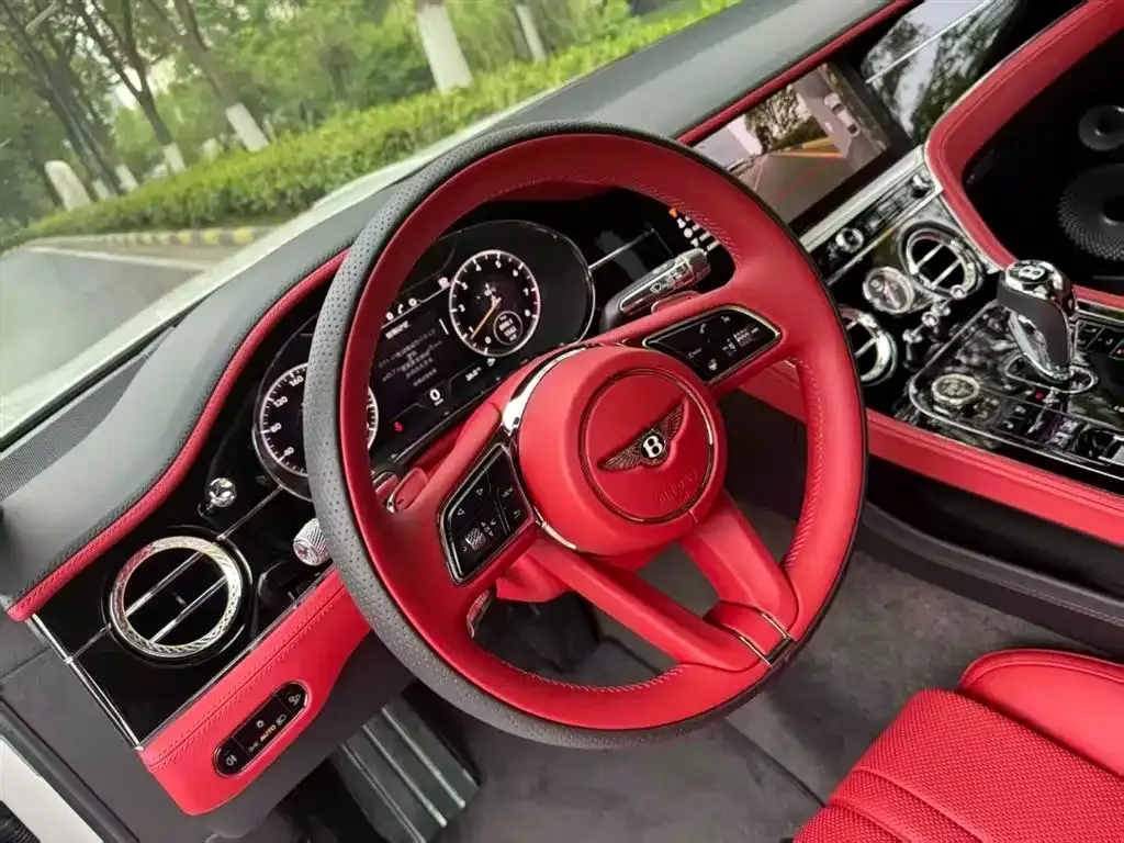 Bentley Continental 2023 из CN, фото 7