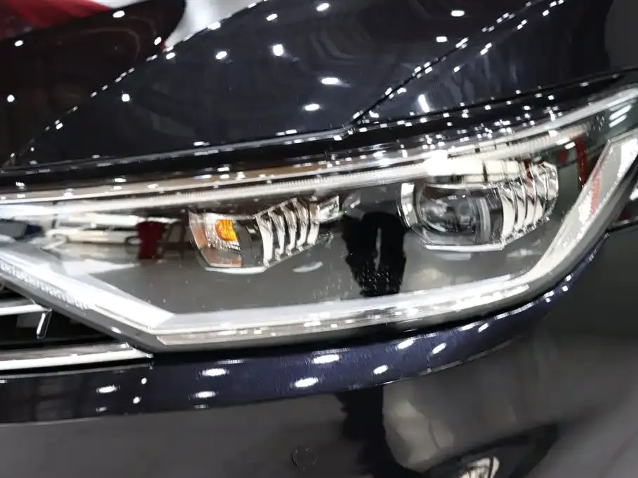 Volkswagen Magotan 2024 из CN, фото 7