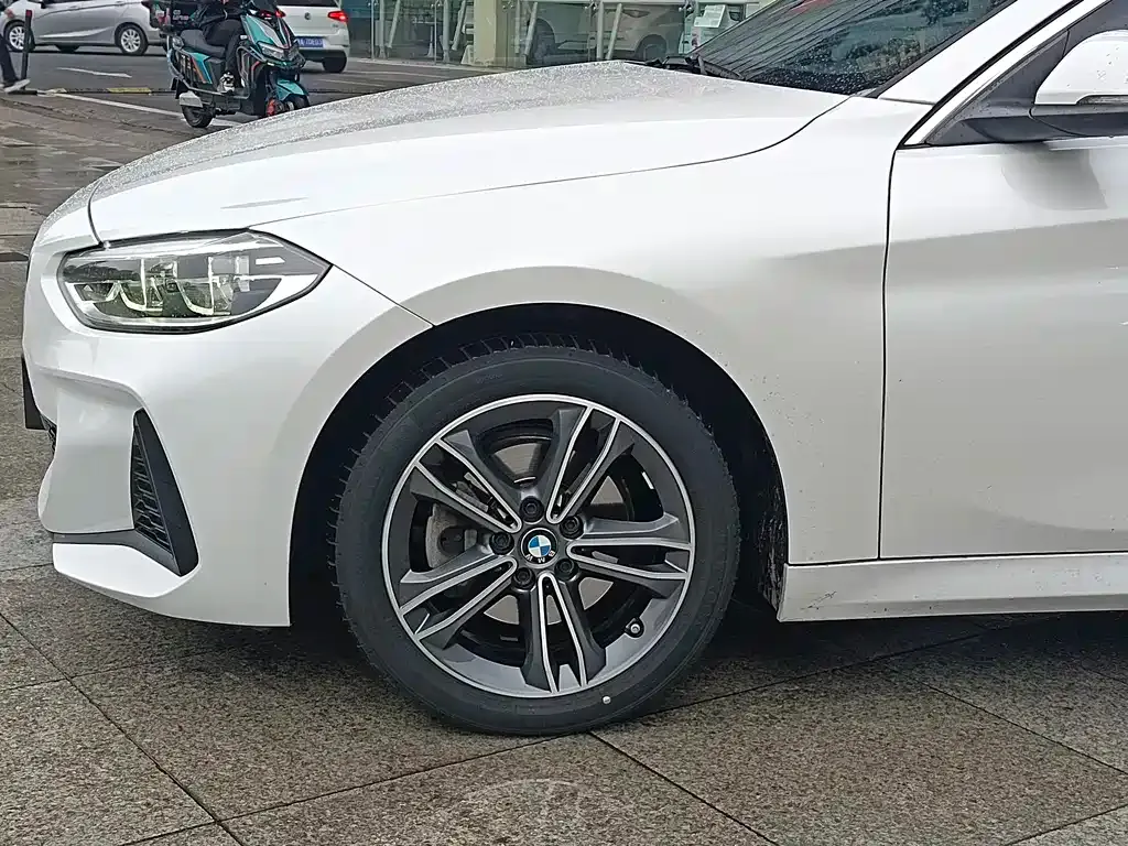 BMW 1 Series 2023 из CN, фото 4