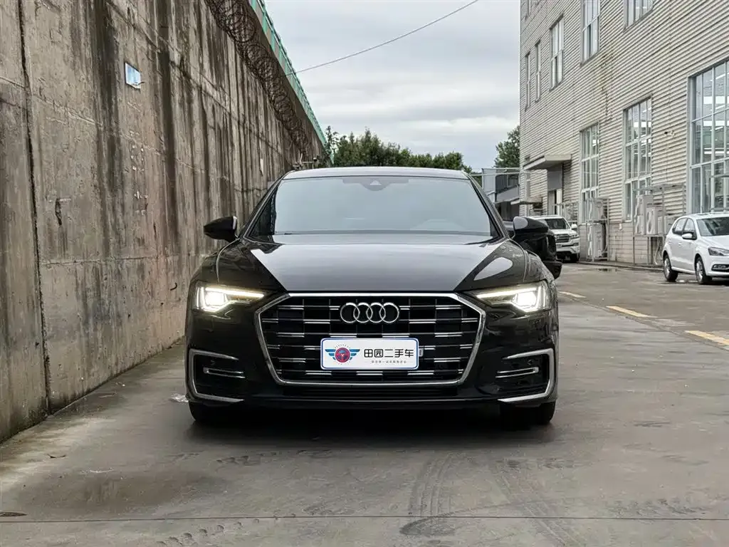 Audi A6L 2023 из CN, фото 2