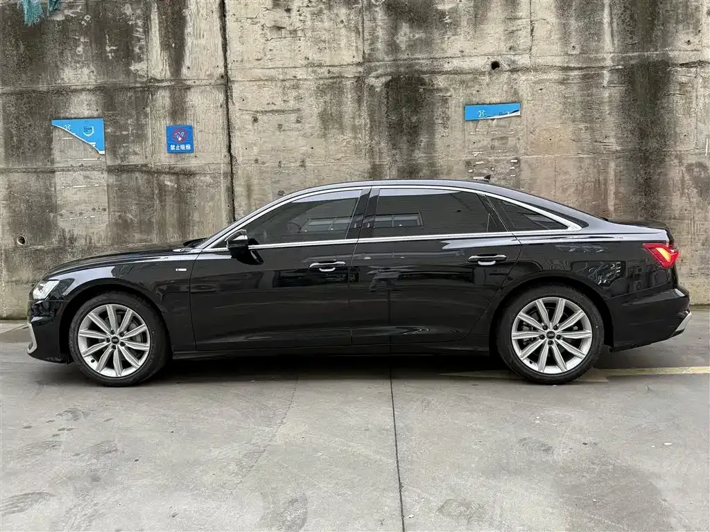 Audi A6L 2023 из CN, фото 3