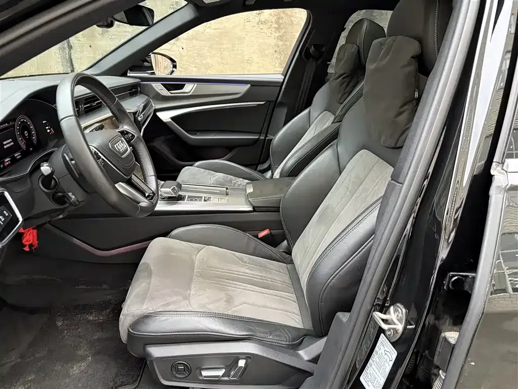 Audi A6L 2023 из CN, фото 8