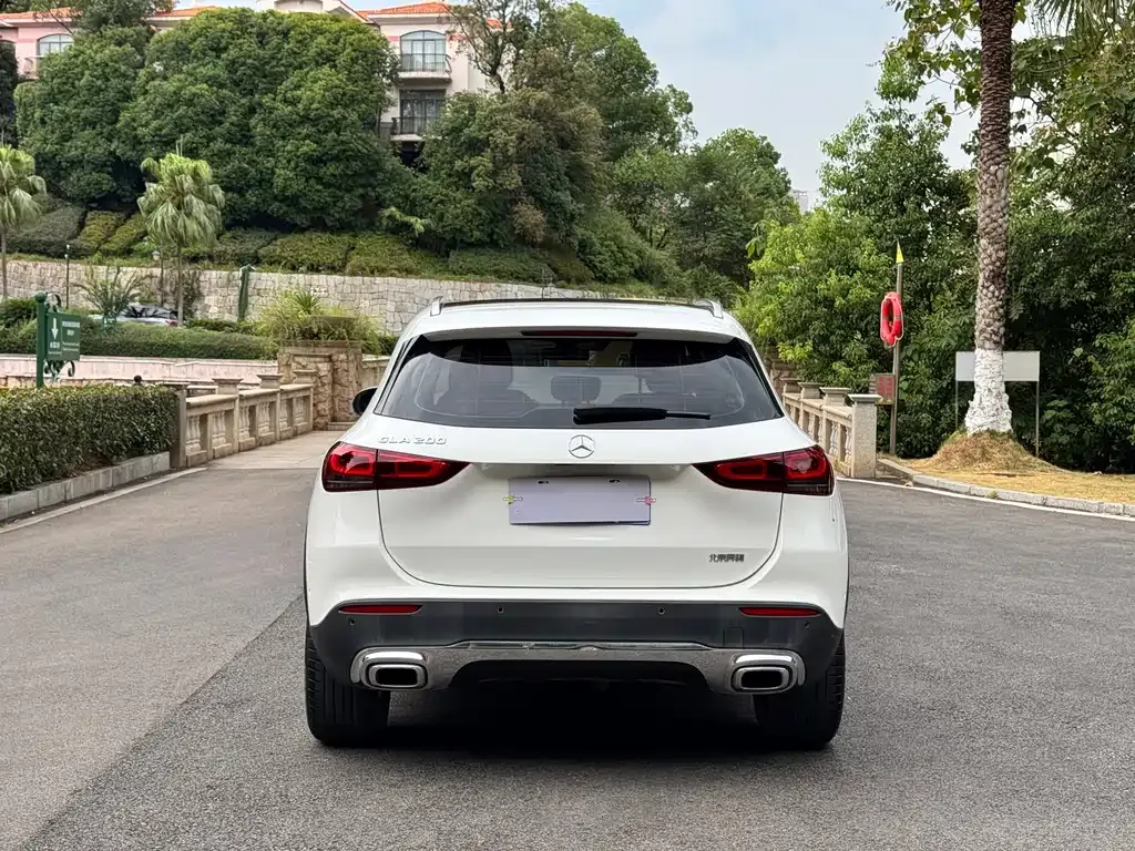 Mercedes-Benz GLA — фото 6