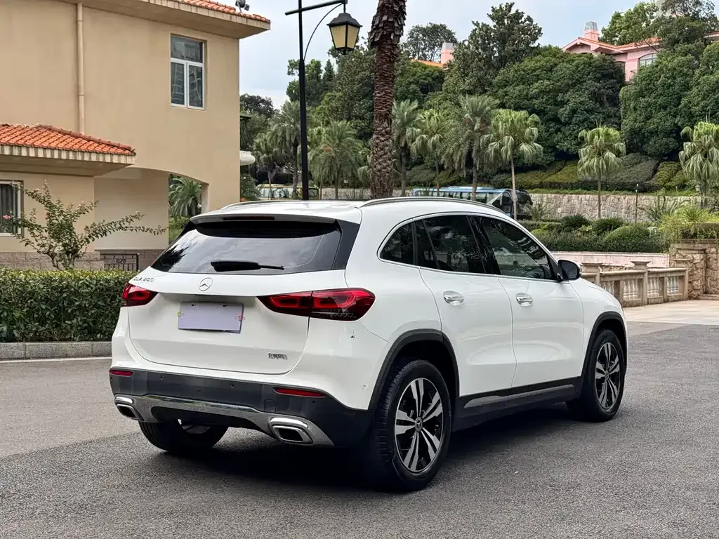 Mercedes-Benz GLA — фото 7