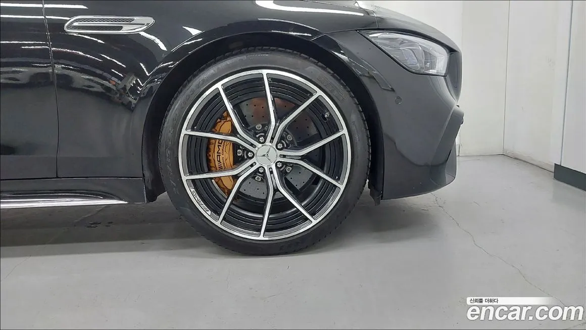 Mercedes-Benz AMG GT — фото 5