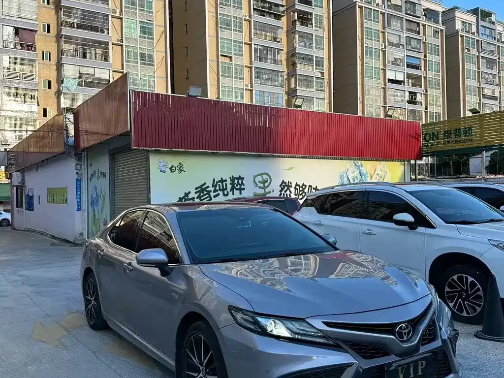 Toyota Camry 2021 из CN, фото 3