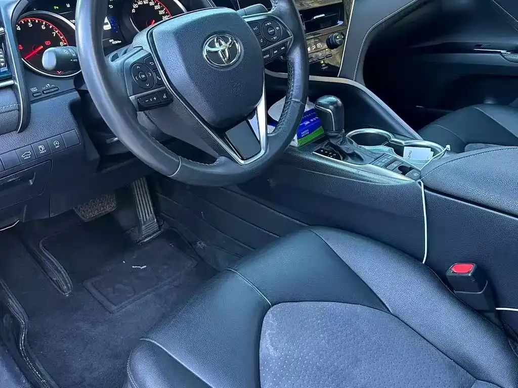Toyota Camry 2021 из CN, фото 4