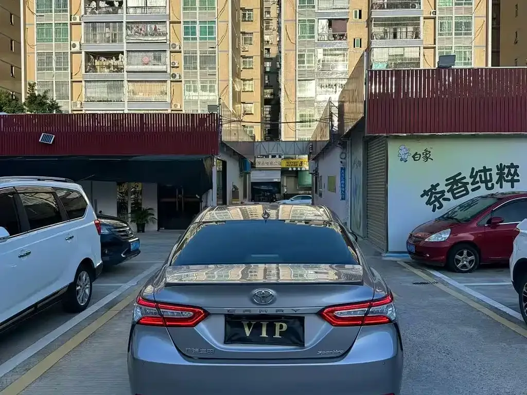 Toyota Camry 2021 из CN, фото 8