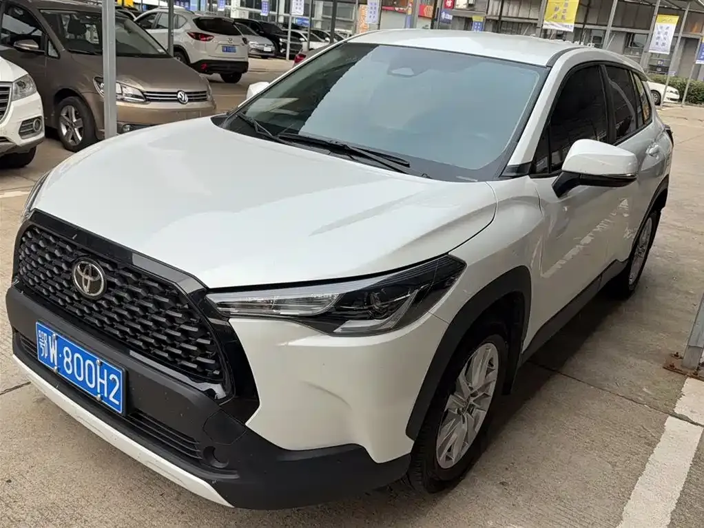 Toyota Corolla Cross 2024 из CN, фото 1