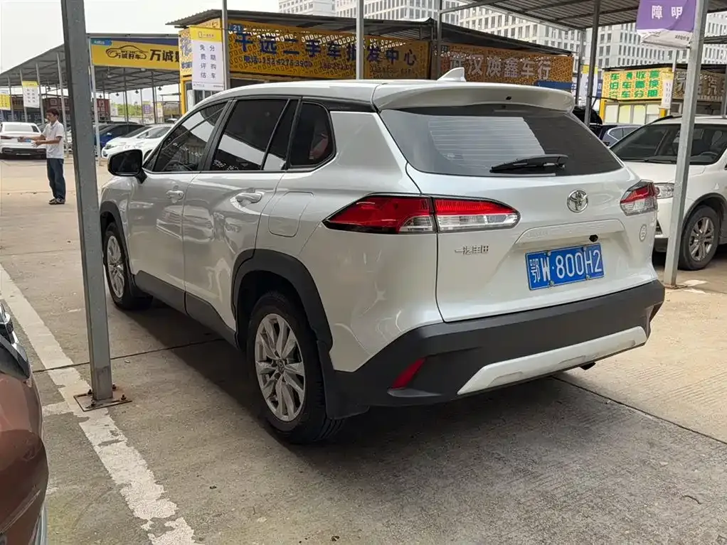 Toyota Corolla Cross 2024 из CN, фото 7