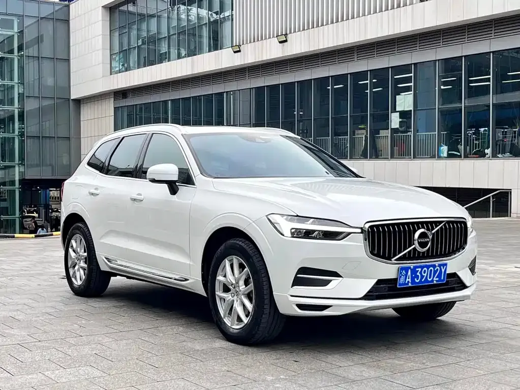 Volvo XC60 — фото 3