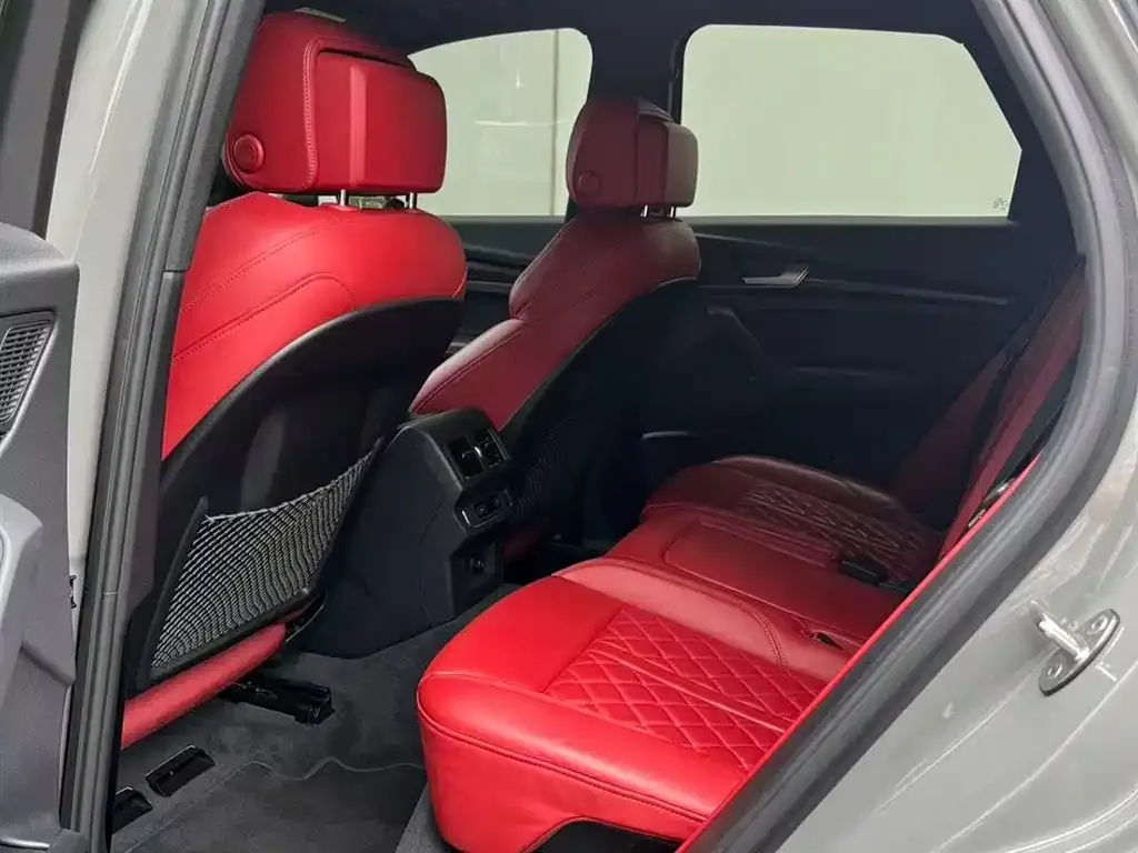 Audi SQ5 2023 из CN, фото 10
