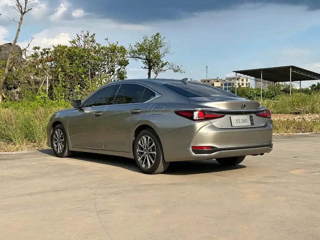Lexus ES 2023 из CN, фото 9