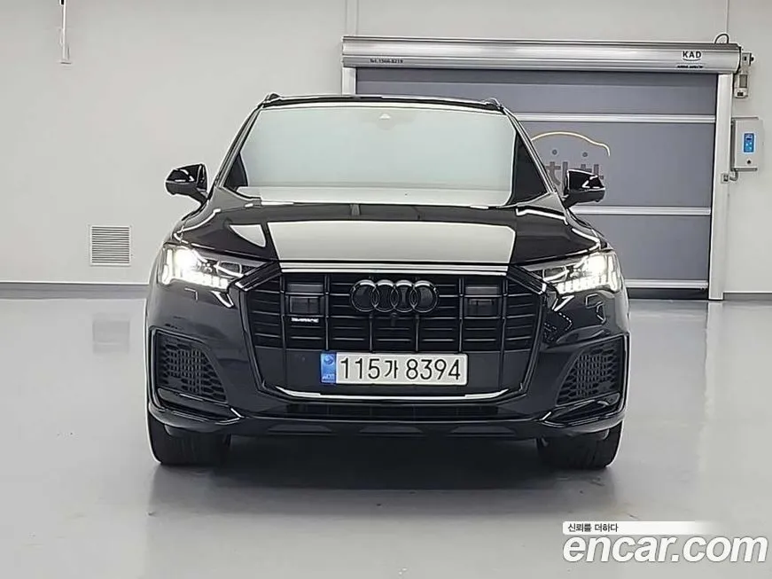 Audi Q7 2023 из KR, фото 3