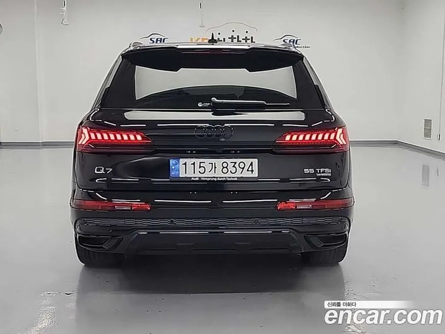 Audi Q7 2023 из KR, фото 4
