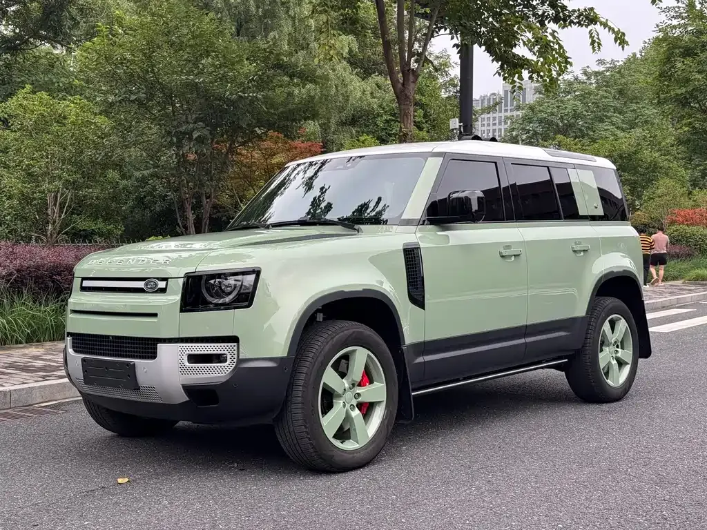 Land Rover Defender 2023 из CN, фото 1