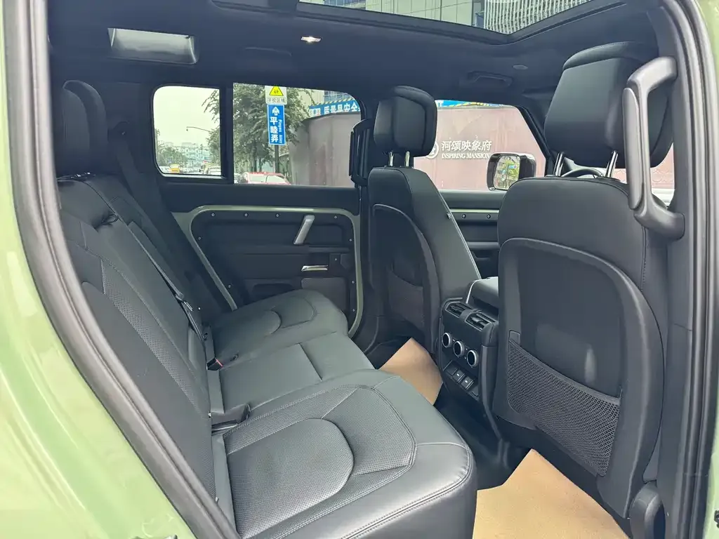 Land Rover Defender 2023 из CN, фото 6