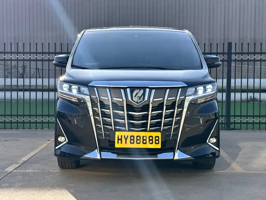 Toyota Alphard 2021 из CN, фото 2