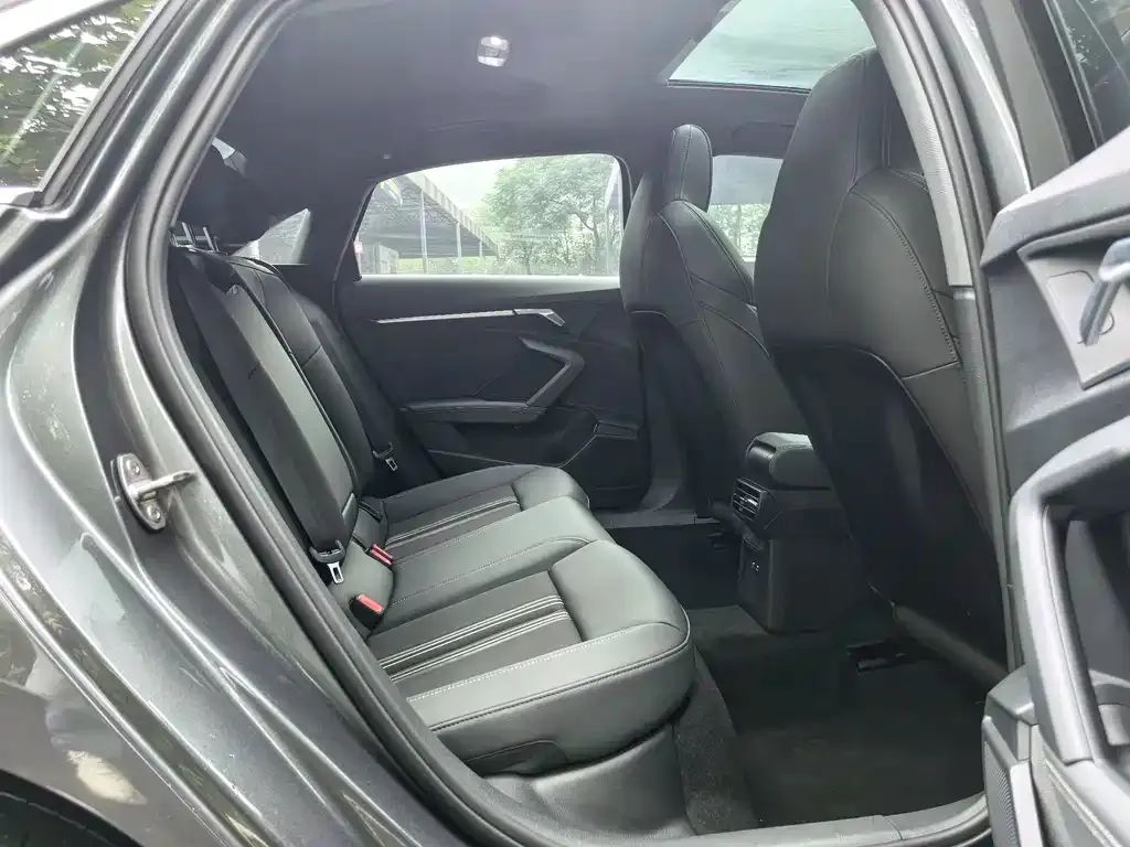 Audi A3 2024 из CN, фото 6