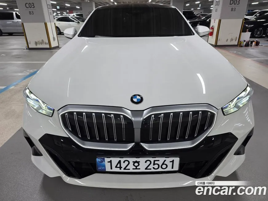 BMW 5-Series 2024 из KR, фото 2