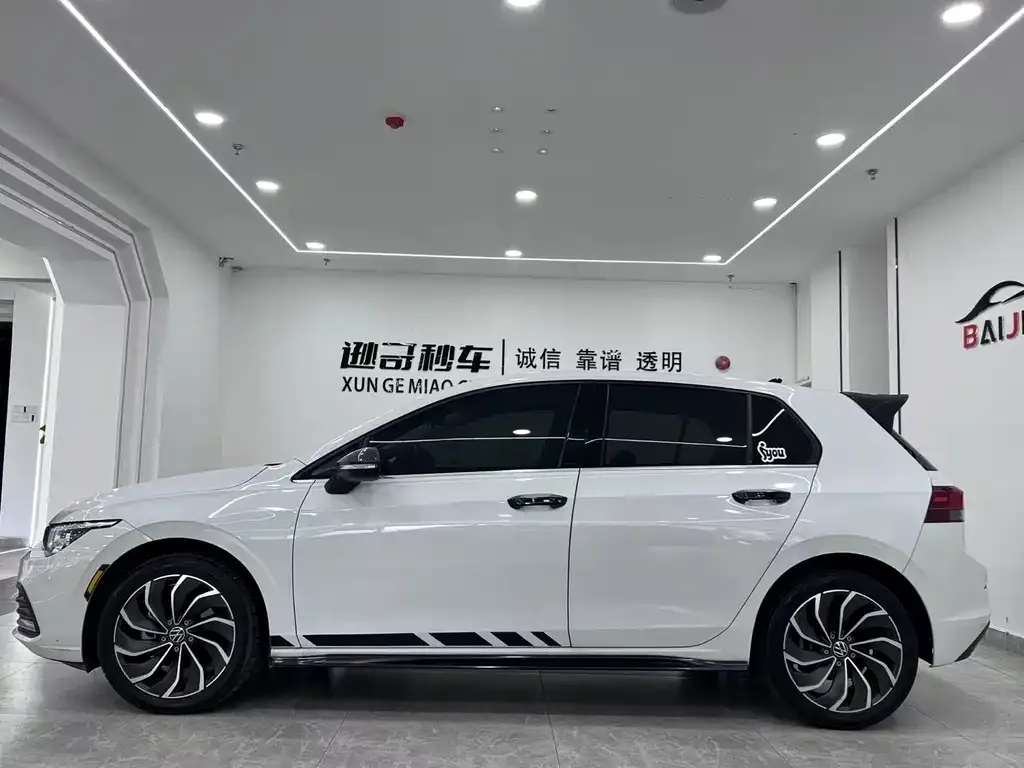 Volkswagen Golf 2022 из CN, фото 4