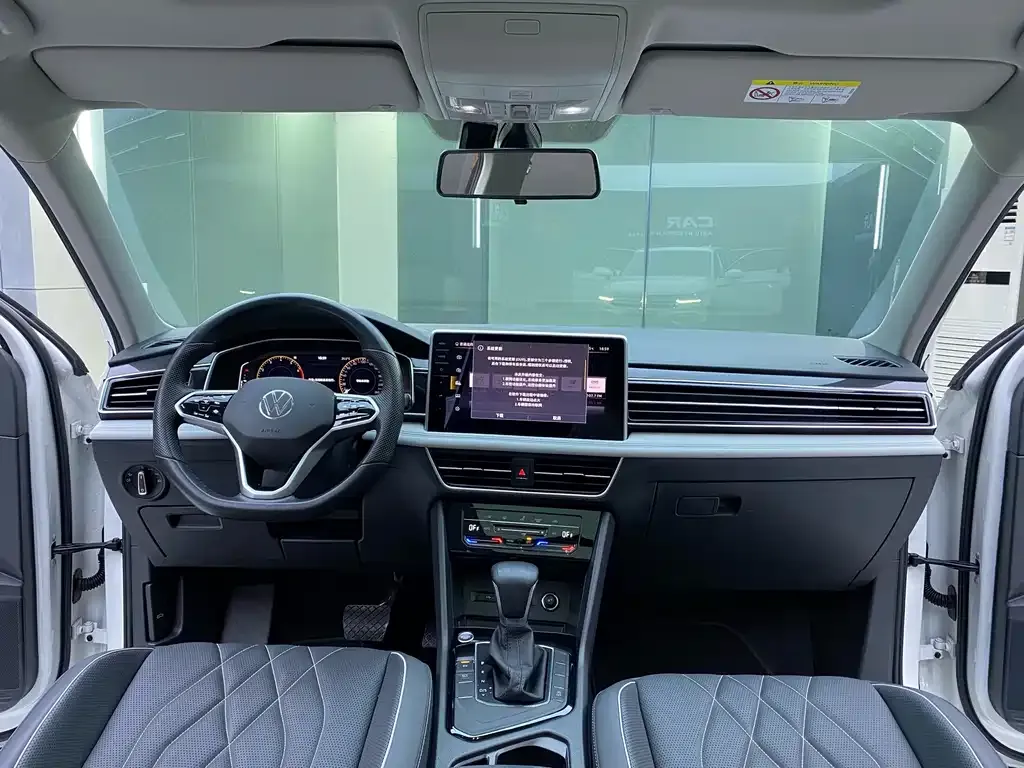 Volkswagen Tiguan L 2021 из CN, фото 10