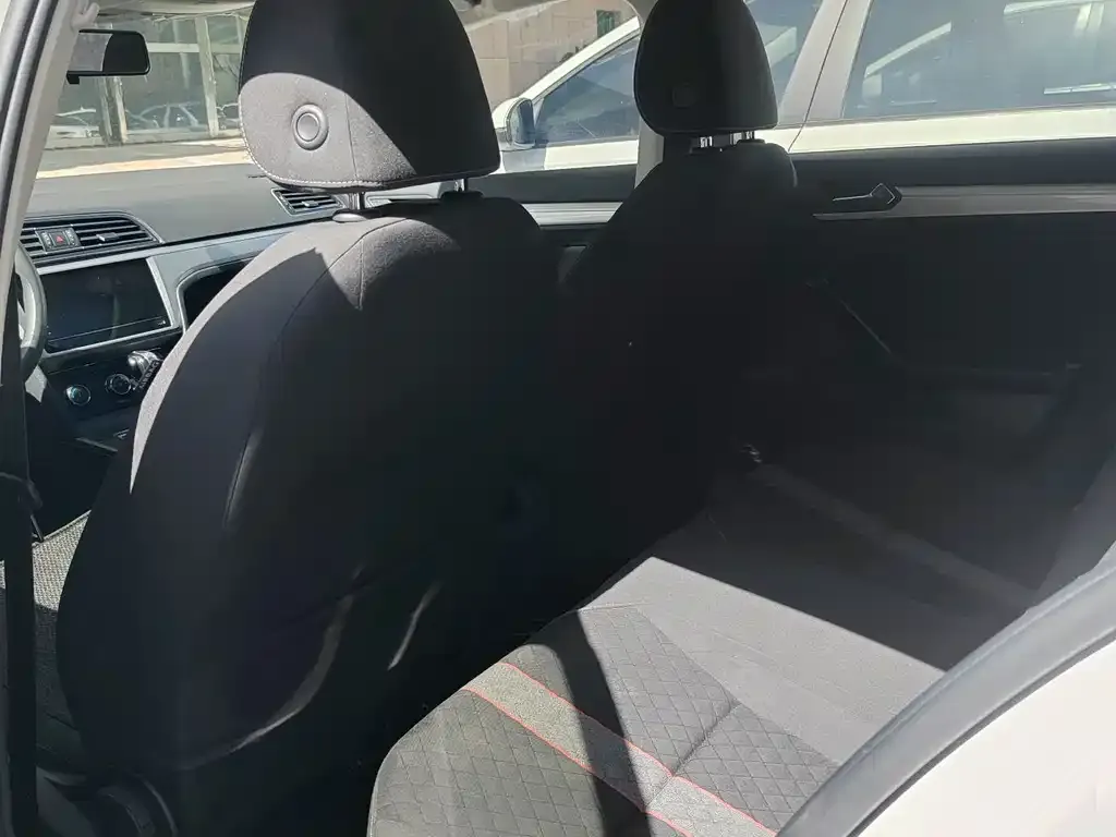 Volkswagen Lamando 2022 из CN, фото 9