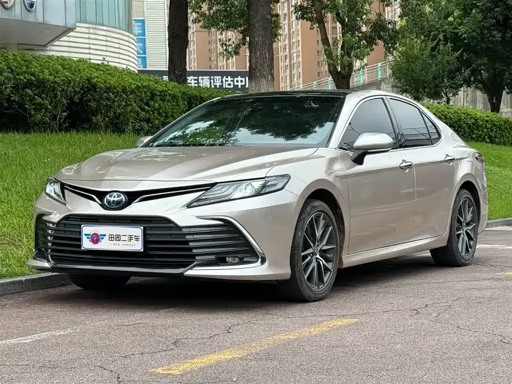 Toyota Camry 2022 из CN, фото 1