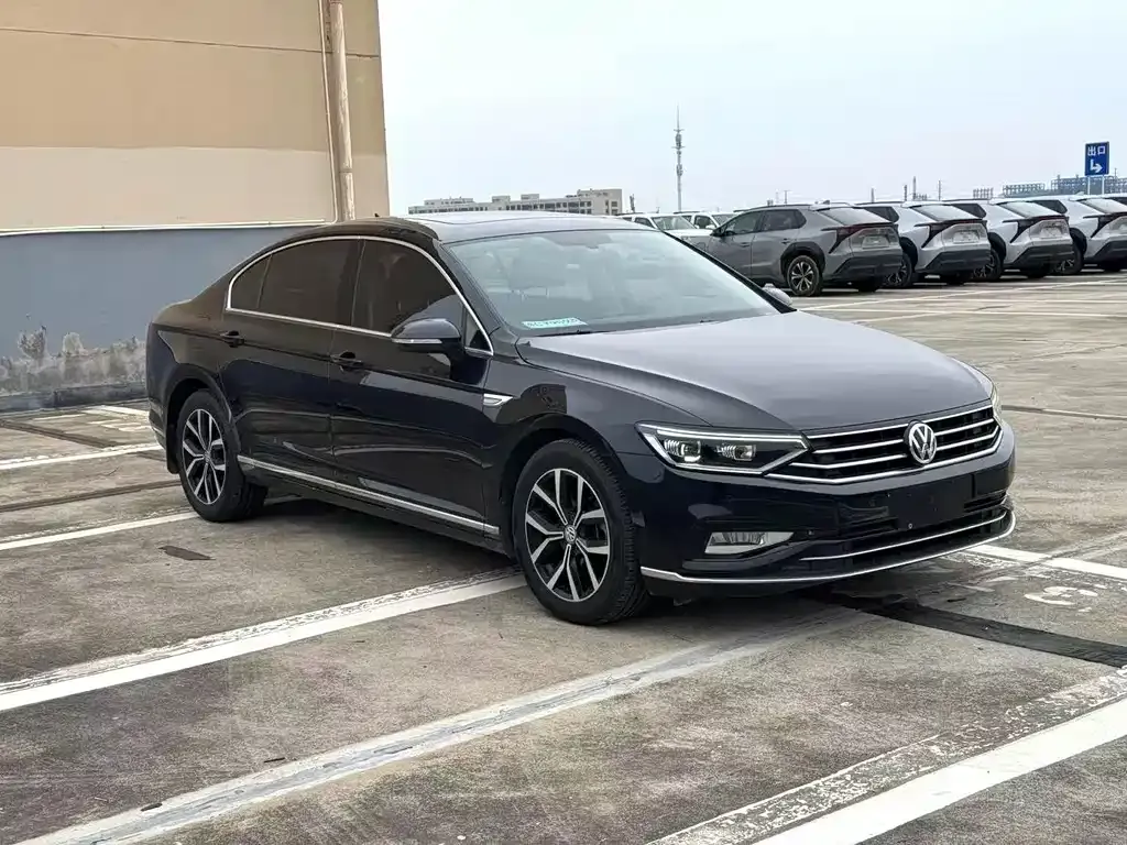 Volkswagen Magotan 2021 из CN, фото 2