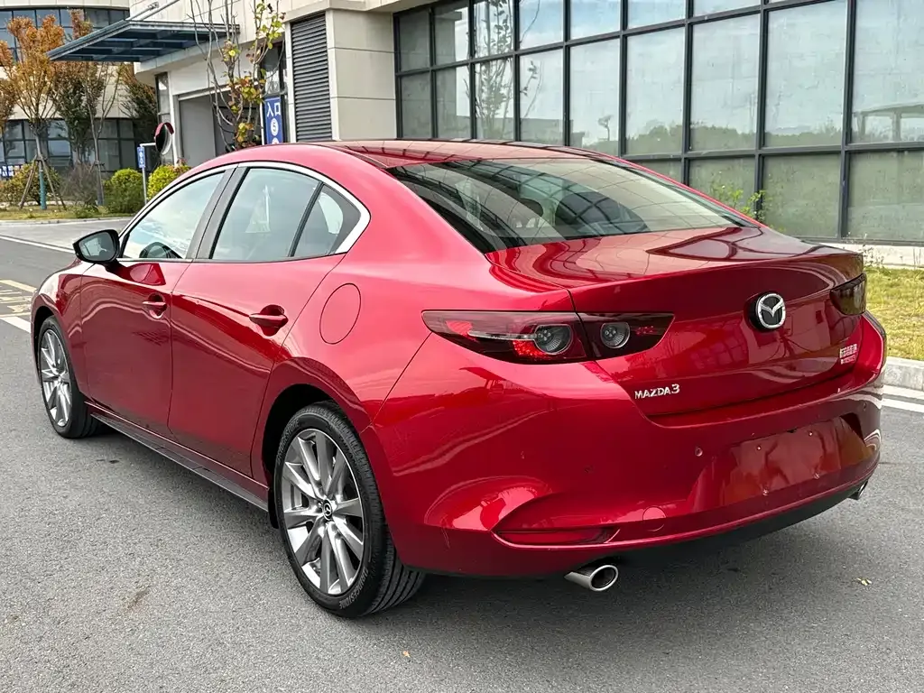 Mazda 3 Axela — фото 5