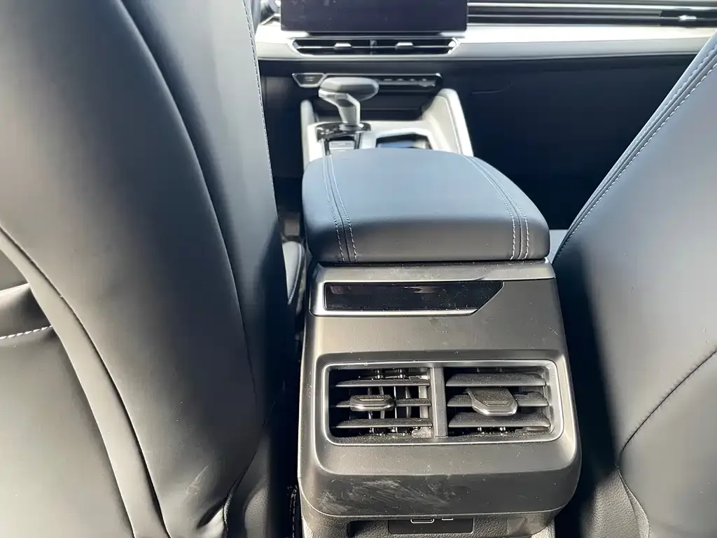Geely Xingrui 2024 из CN, фото 10